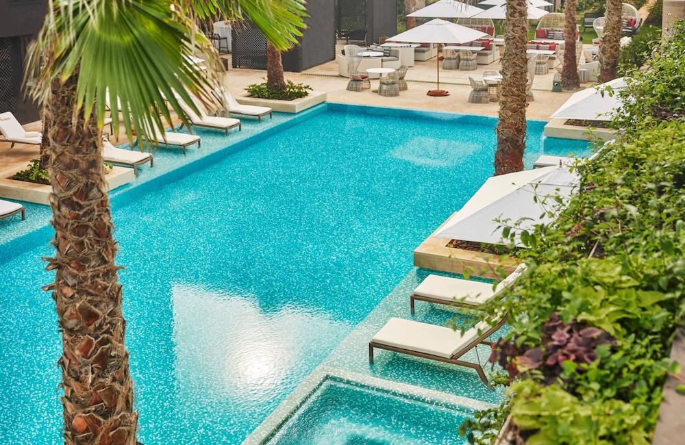Four Seasons Hotel Casablanca Exterior foto The swimming pool at the hotel