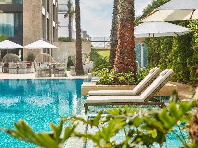 Four Seasons Hotel Casablanca Exterior foto The pool at the Four Seasons Hotel