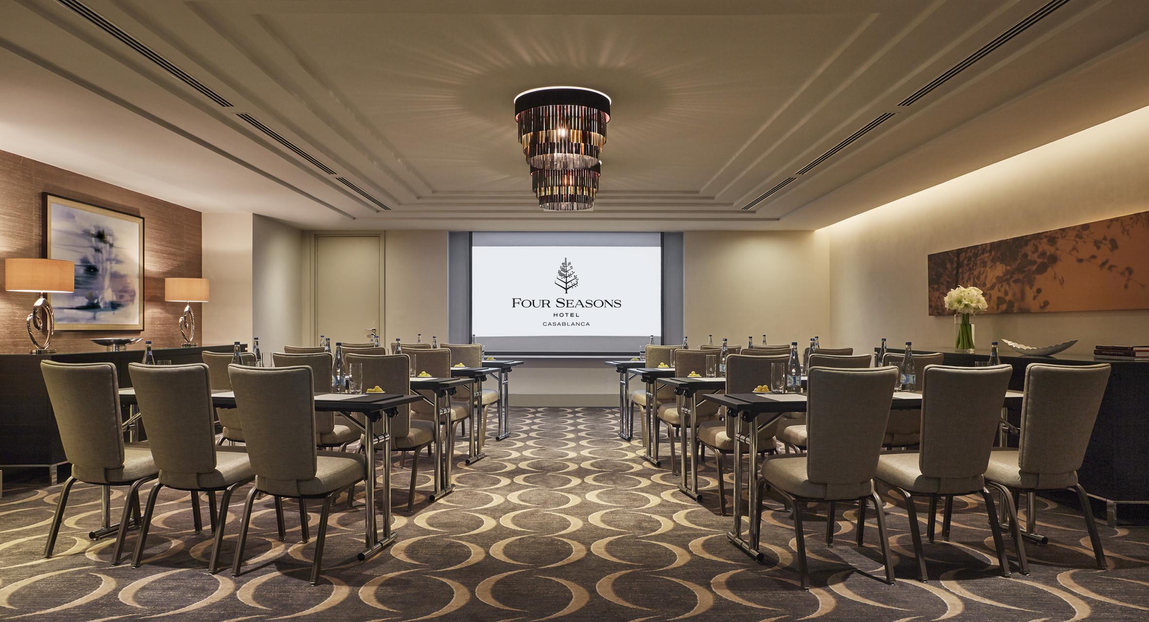 Four Seasons Hotel Casablanca Exterior foto Meeting room at Four Seasons Hotel London at Park Lane